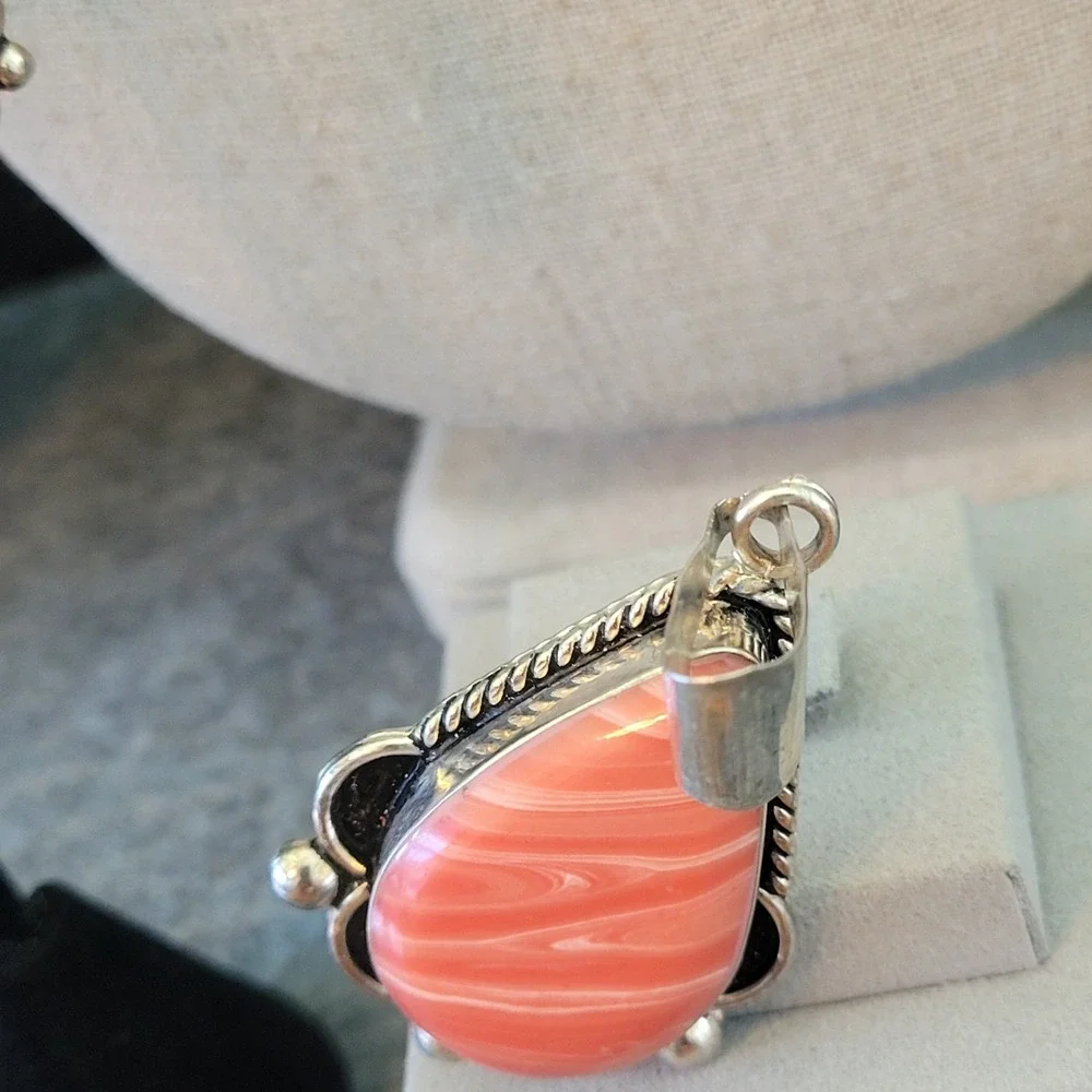 Mexico Stamped Coral Pink Banded Pendant Earrings Set Silver Tone 3pc